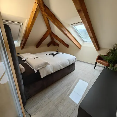 아파트 Luxury Stobrec