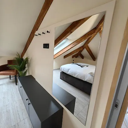 Luxury Stobrec 아파트